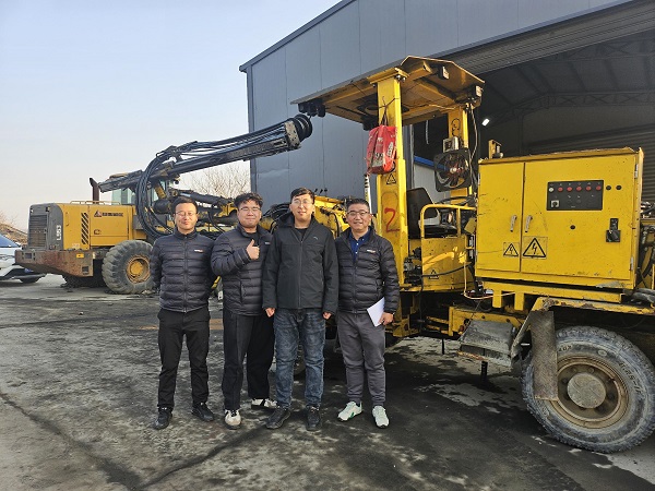 A kiválóságra való törekvés: A 43R32 fúrószár nagy teljesítményű alagútfejtést tesz lehetővé a vasércbányászatban